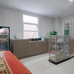 Urbanview Hotel Bari Syariah Palembang By Reddoorz